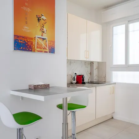 Beau Studio Le Grand Palais 100M Des Plages Juan-les-Pins Exterior photo